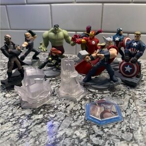 Disney Infinity 2.0 Figurines Marvel Avengers Lot Of 12